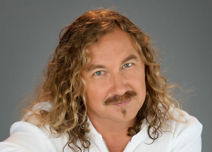 Игорь Николаев